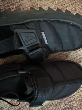 Reebok beatniks size 5 no box